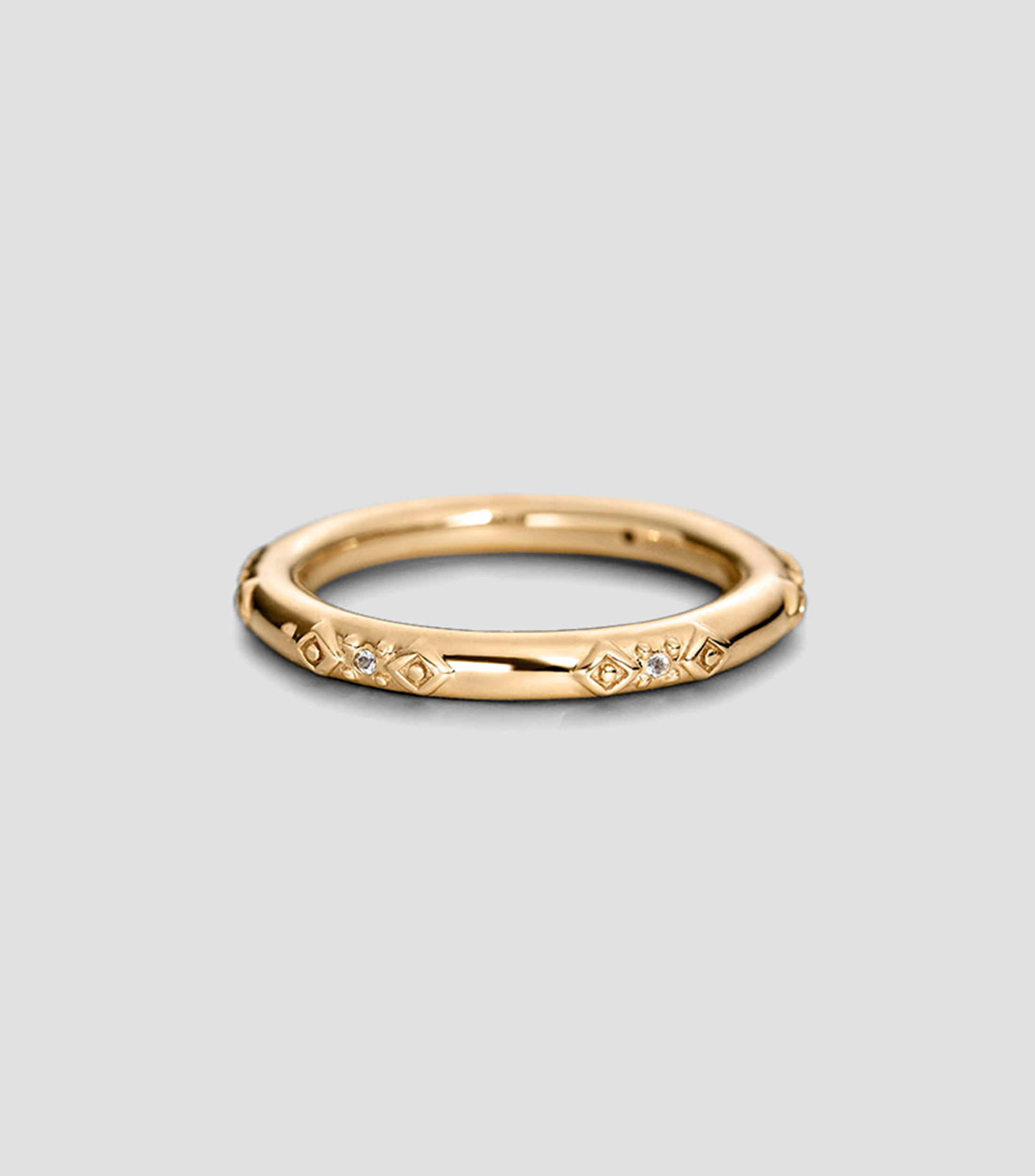 Anillo de banda en Plata .925 con topacios blancos incrustados Casura Mujer